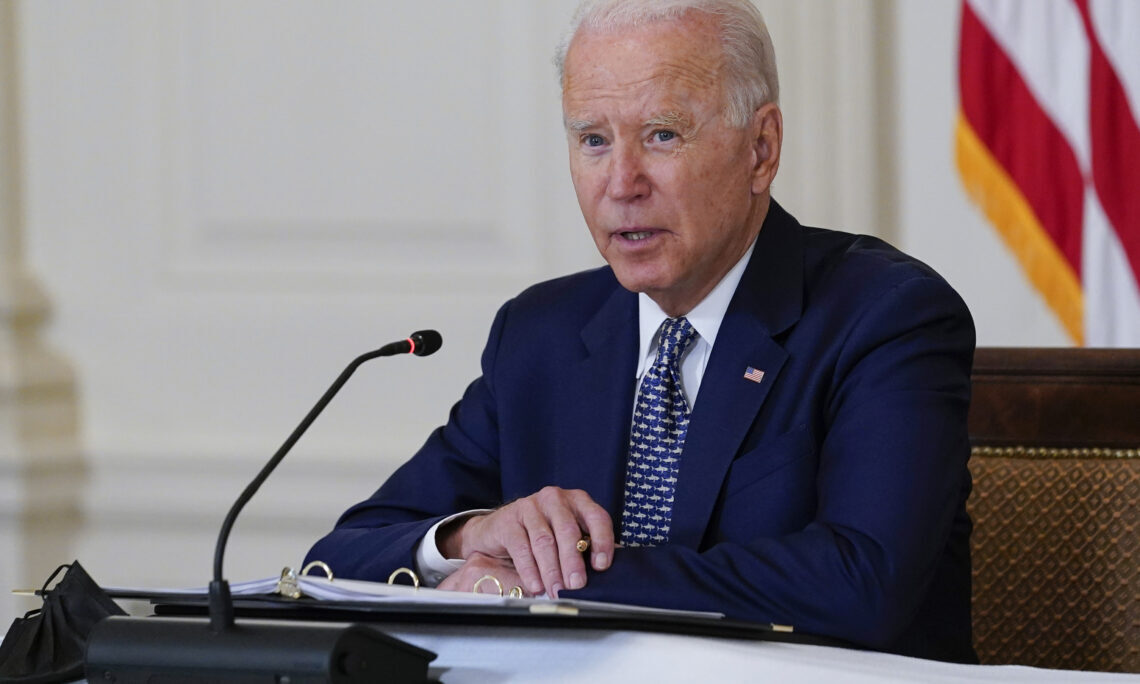 Biden: Tendremos «una pequeña discusión» con los republicanos sobre el techo de la deuda