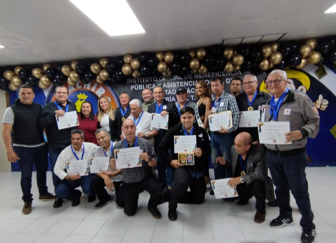 Lotería del Táchira reconoce labor de las voces del ciclismo