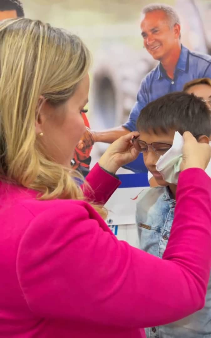 160 personas recibieron ayudas para su salud