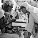 Madre Teresa de Calcuta: El Ángel de los Pobres y su Legado Controvertido