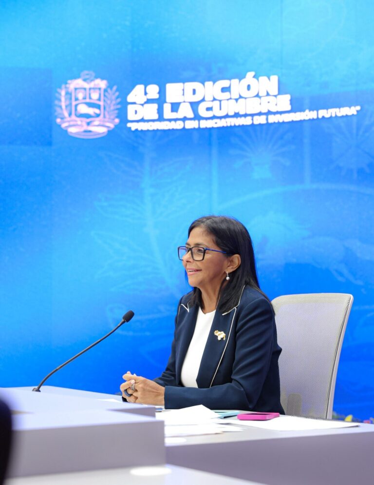 Delcy Rodríguez: Deben cesar las sanciones para que los inversionistas sientan seguridad