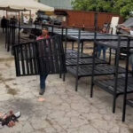 Múltiples iniciativas ciudadanas y empresariales han surgido en Venezuela para donar y fabricar camas y colchones, tras la emergencia nacional por el doble terremoto.